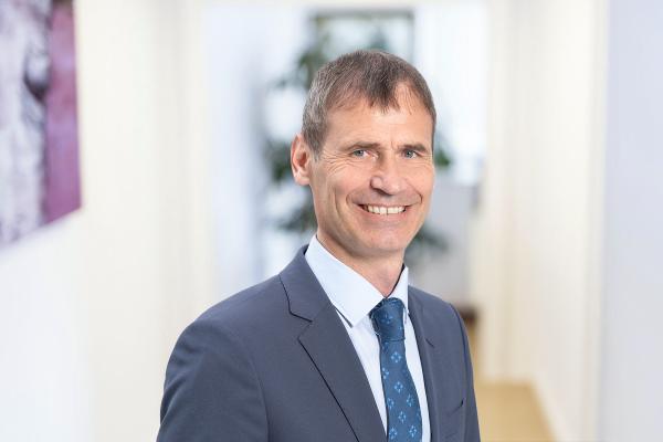 Milko Hascher wird Chief Digital Officer bei der Anadi Bank