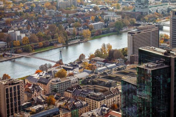 Deutscher Investmentmarkt für Gewerbeimmobilien im ersten Halbjahr 2024