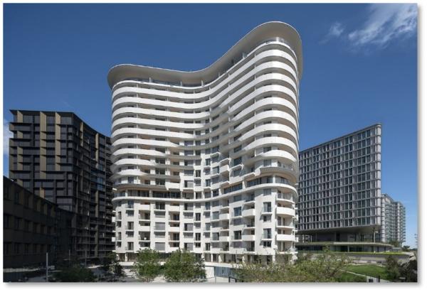 Wohnen am Schweizergarten: Transparenz, die schützt – Deutsche Ingenieurskunst in Wien