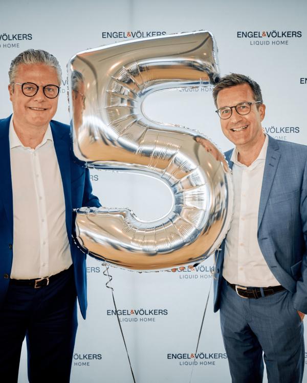 Fünf Jahre Immobilien-Teilverkauf in Deutschland