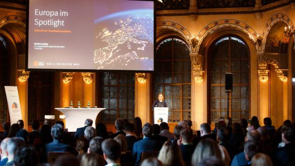 Der Handel steht unter Zugzwang 