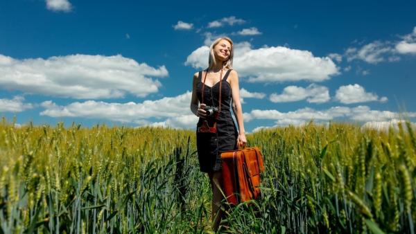 Fernweh und Sparkurs Urlaub in der DACH-Region