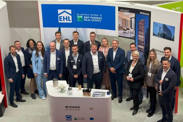 Das EHL-Team auf der Expo Real in München