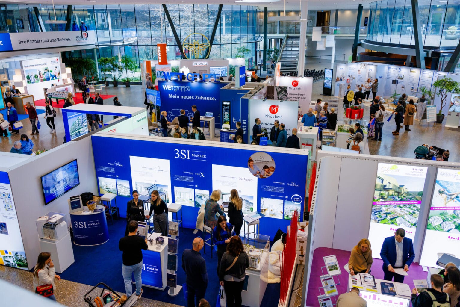 Blick auf die Stände bei der ERSTE Wohnmesse