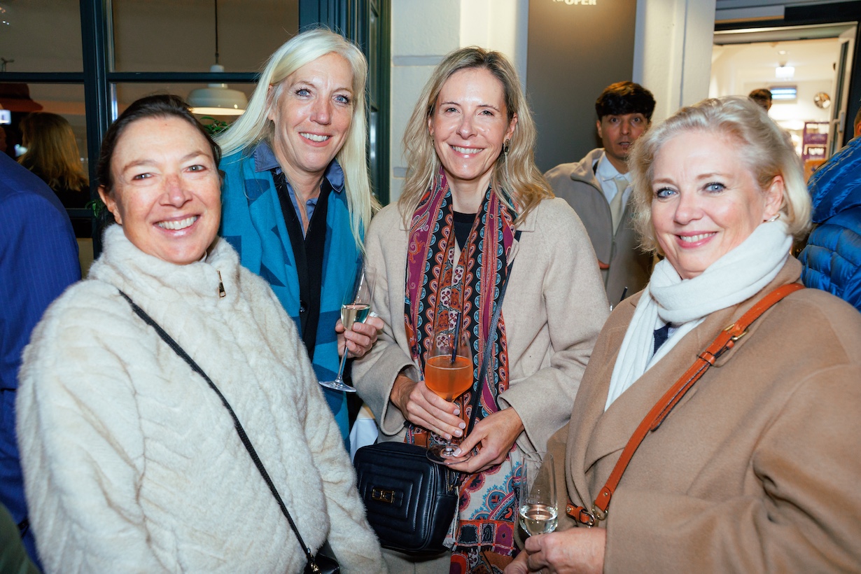 Gäste beim traditionellen EHL Ganslessen