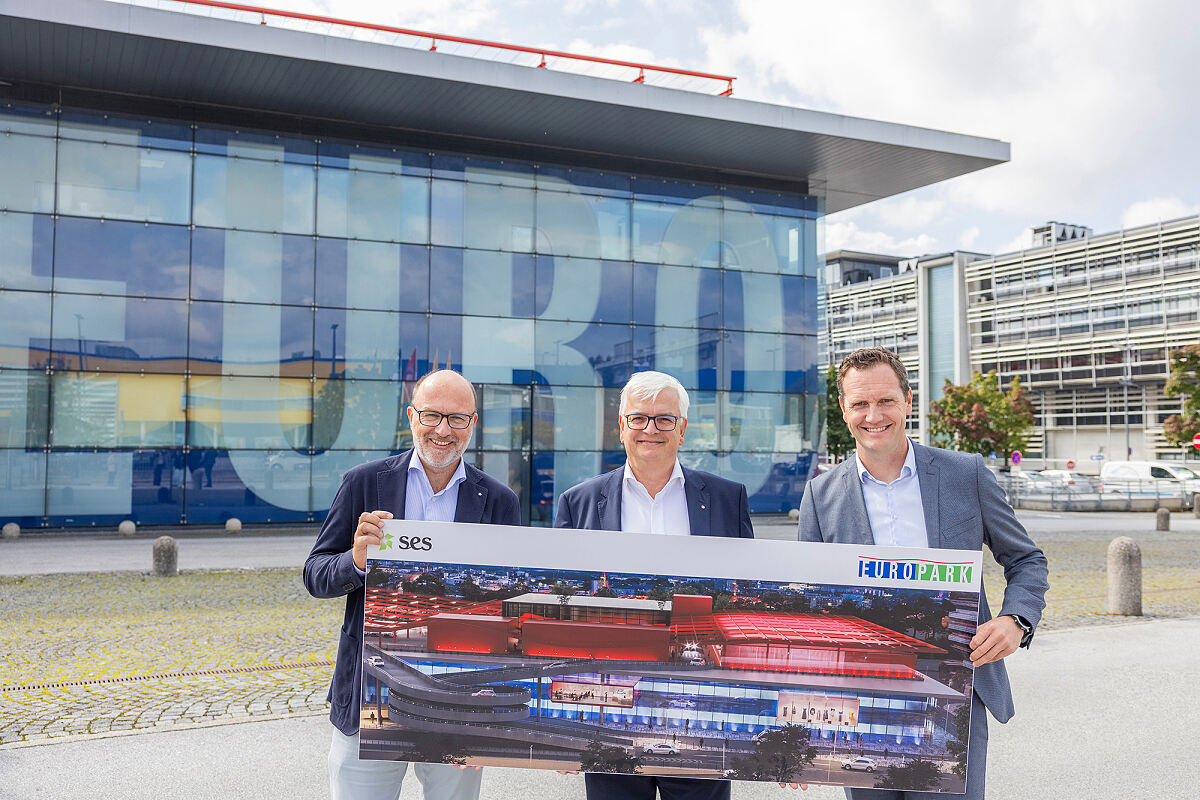 vlnr Mag. Christoph Andexlinger (SES CEO und EUROPARK Geschäftsführer), Mag. Marcus Wild (SPAR Immobilienvorstand), Mag. Manuel Mayer (EUROPARK Center-Manager)