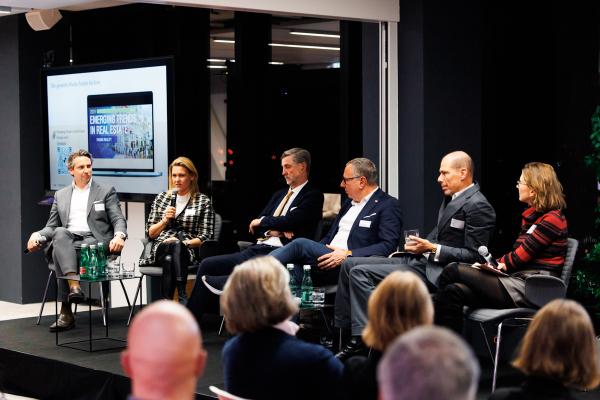 V.l.n.r.: Marius Richter (PwC Österreich), Martina Maly-Gärtner (UBM), Bruno Ettenauer (Etterra), Johannes Mayr (Strabag Real Estate), Daniel Jelitzka (JP Immobilien), Birgit Kraml (ULI und DLA Piper).