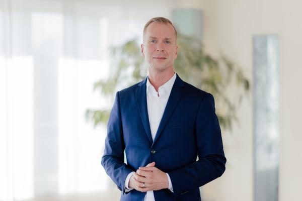 René Husfeldt, Deutsche Anlage-Immobilien Verbund (DAVE)