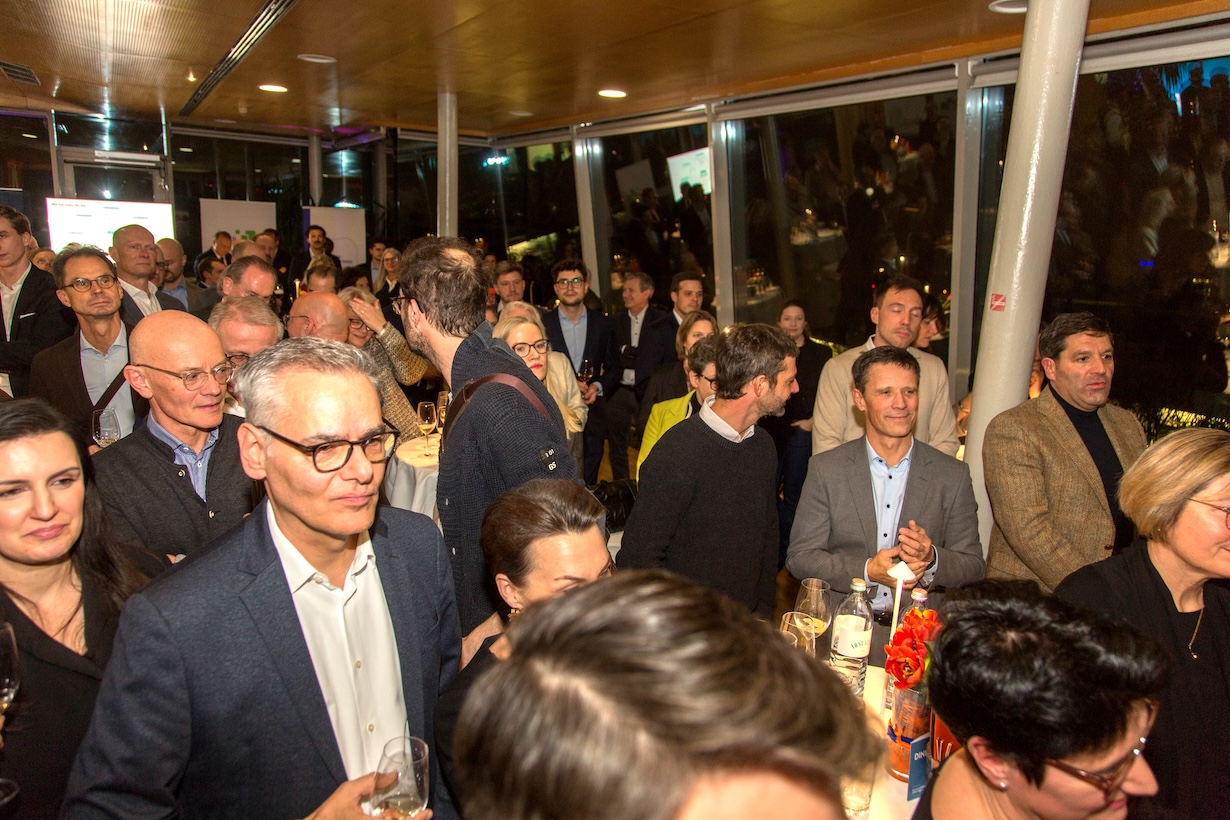 Gäste beim Spatenstich