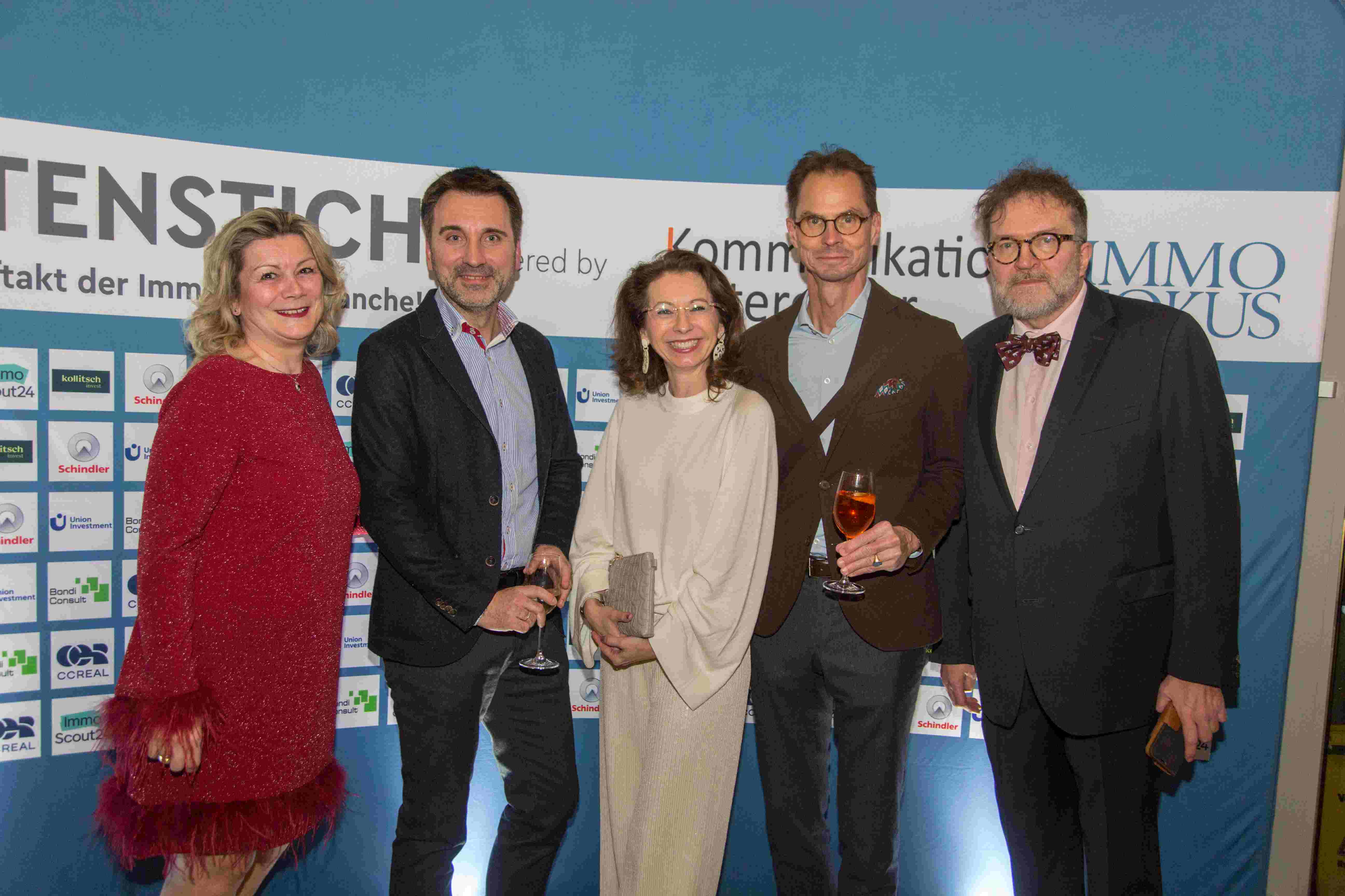 Michaela Unteregger, Michael Uher (Schindler), Isabella Stickler (Alpenland), Peter Vcelouch (Cerha Hempel) Michael Neubauer