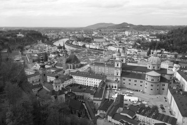 Moderne Wohngebäude im Stadtgebiet München