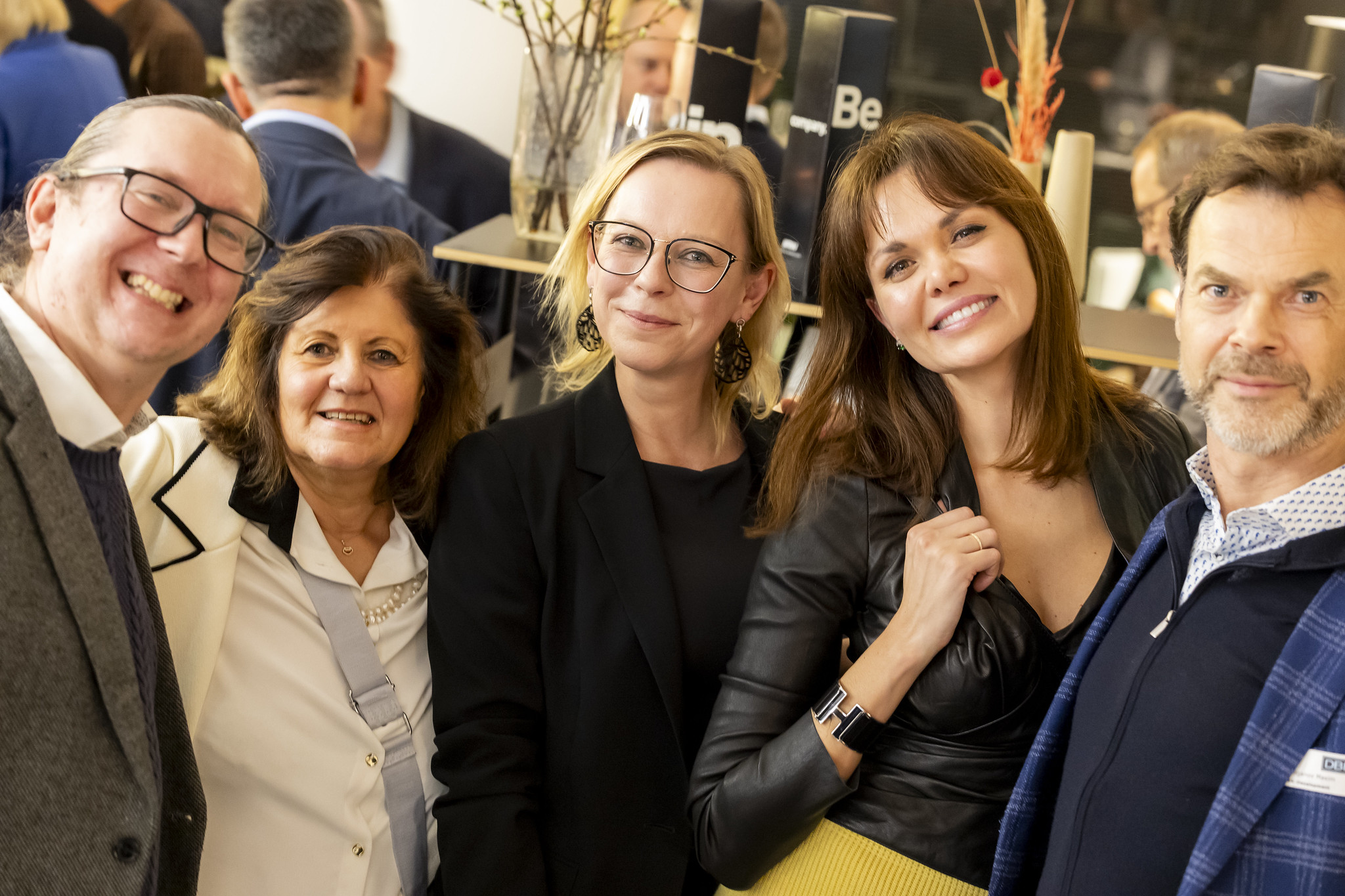 Charles Steiner, Elisabeth Della Lucia (beide DMV'), Bettina Bruckner (PAYUCA), Tatiana Zhiganova (Zeiger MArketing), Maxim Zhiganov (WK Development)