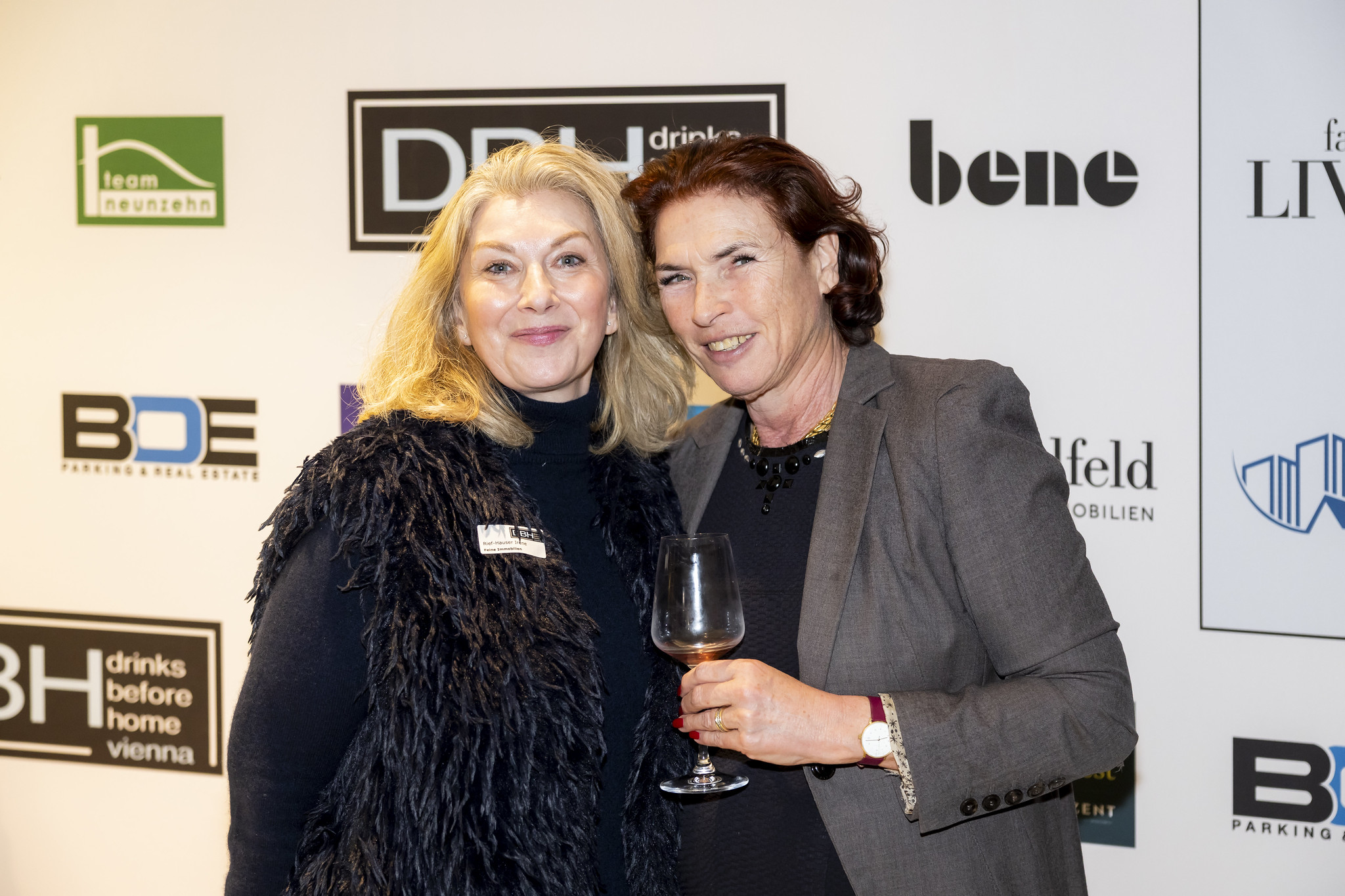 Irene Rief-Hauser (Feine Immobilien), Daniela Witt-Dörring (Weber Rechtsanwälte)