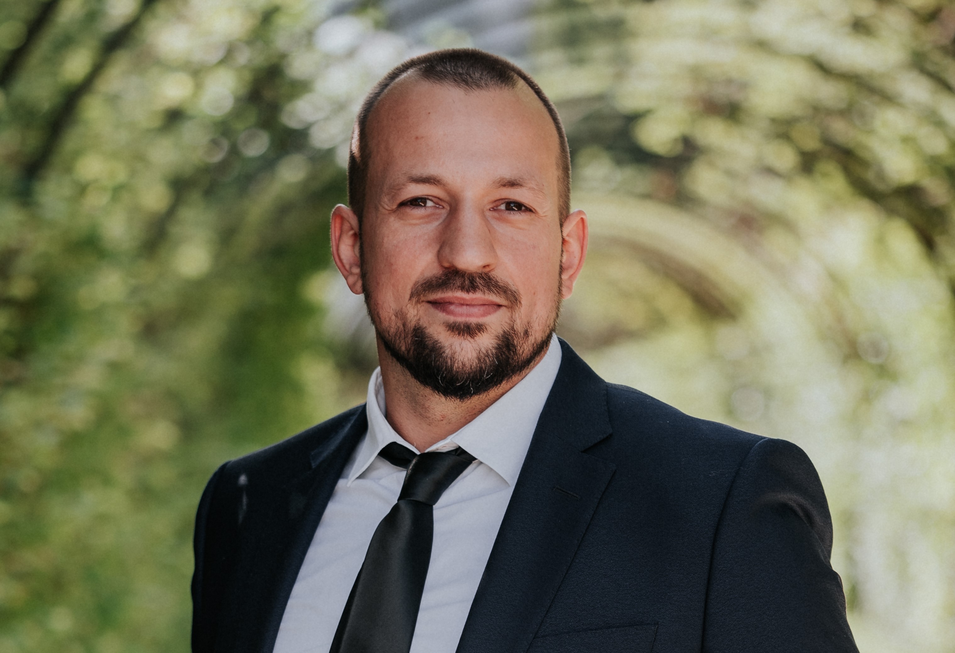 Maximilian Schreiber, Unternehmer, Wirtschaftsjurist, Business-Coach und einer der führenden Gründungsberater und Fördermittelexperten im deutschsprachigen Raum.