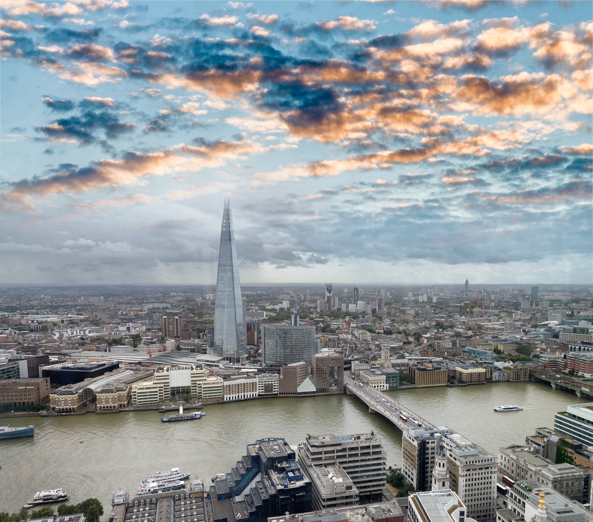 ondoner Skyline entlang de rthemse