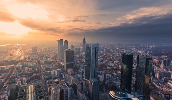 frankfurt-business-district-skyline-at-sunset_co michaeljberlin via Twenty20j