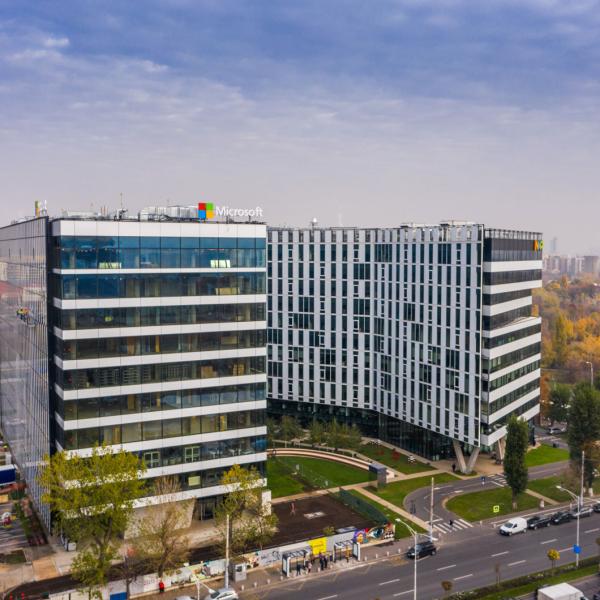 Campus-Bucharest-02-1060×1060