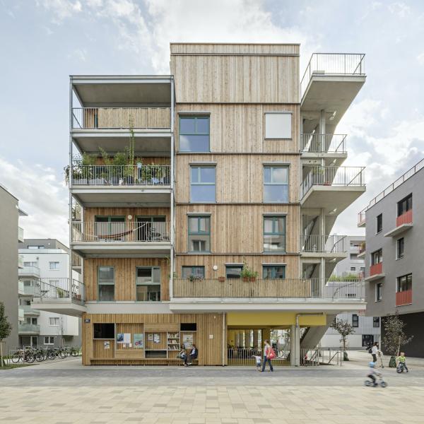 Wohnprojekt Gleis 21, einszueins architektur Bild 2 co Hertha Hurnaus