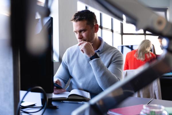 caucasian man working in office 2023 11 27 05 12 38 utc