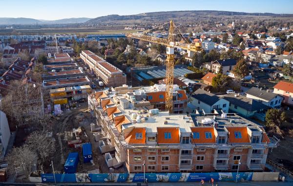 Nachhaltiges Wohnprojekt in Stammersdorf feiert Dachleiche